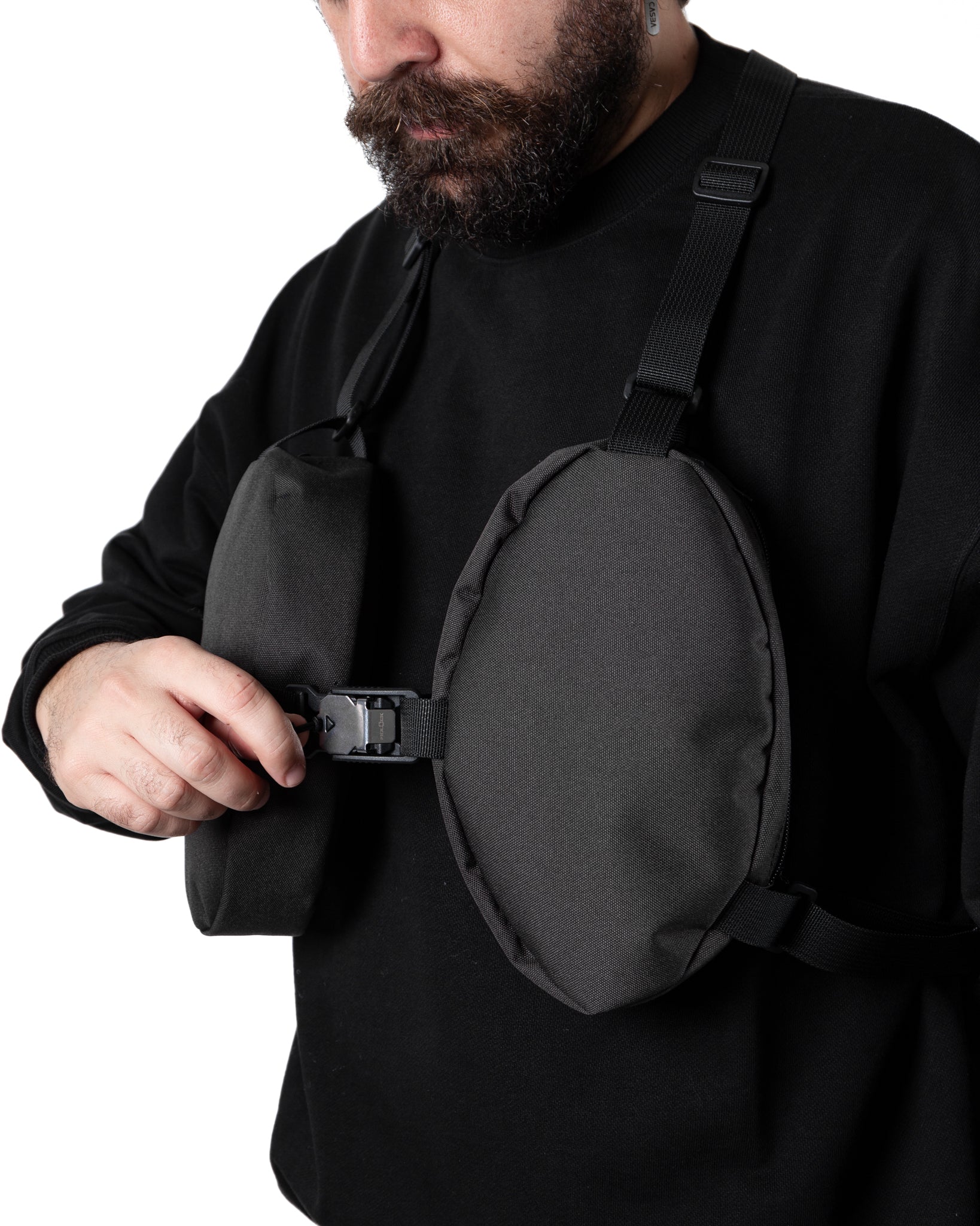 Hyperbag – Compact, Functional, Water-Repellent, and Magnetic.
Hyperbag – Borsa Compatta e Funzionale, Idrorepellente e Magnetica.