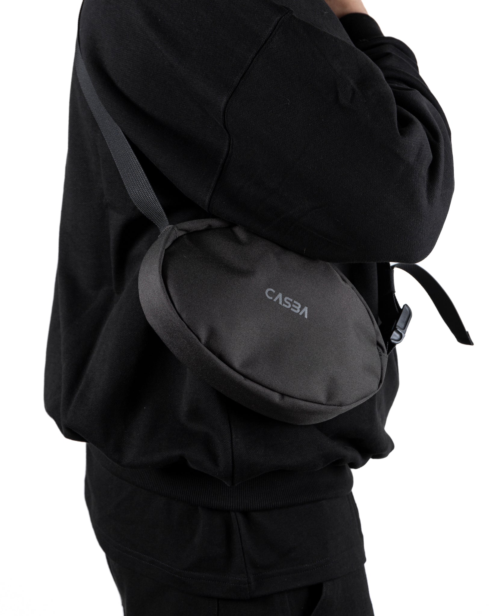 Magnetic Shoulder Pouch – Lightweight, Durable, and Water-Repellent.
Marsupio a Tracolla Magnetica – Leggero, Resistente e Idrorepellente.